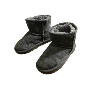 Ugg Boots Girls Sz 12.5 (29) Classic Mini Boot Gray Suede Leather Sheepskin